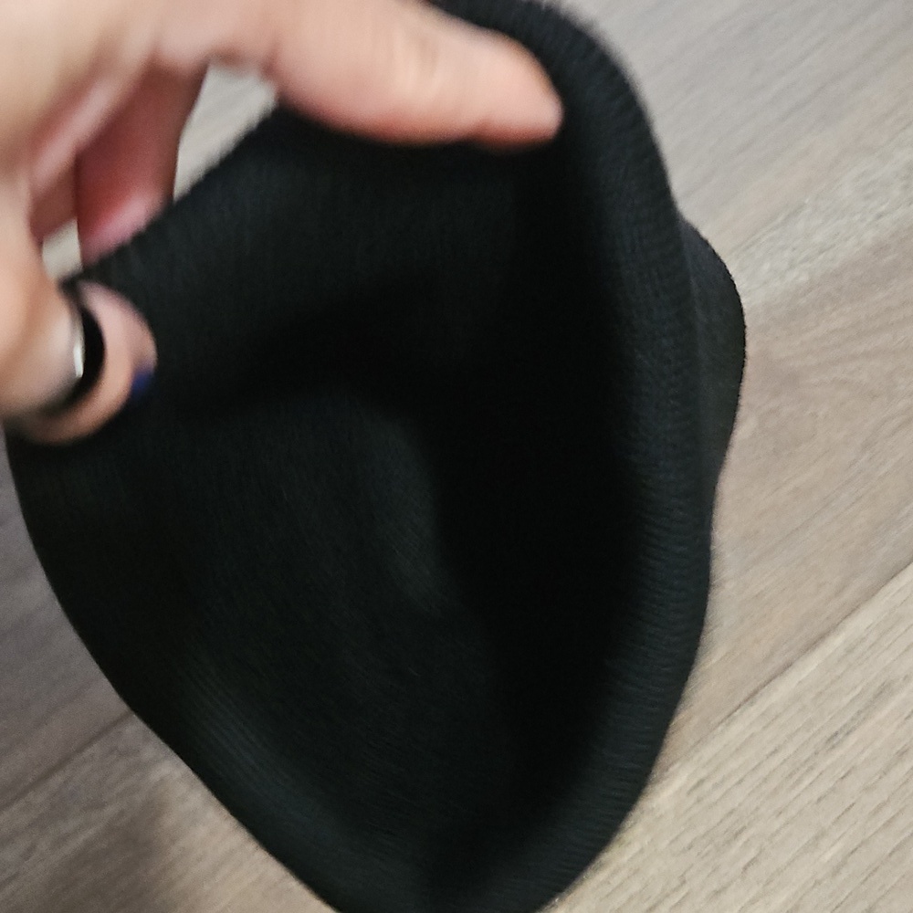 Jack Daniels Old No. 7 Black Knit Beanie with Pom-Pom - Picture 5 of 5